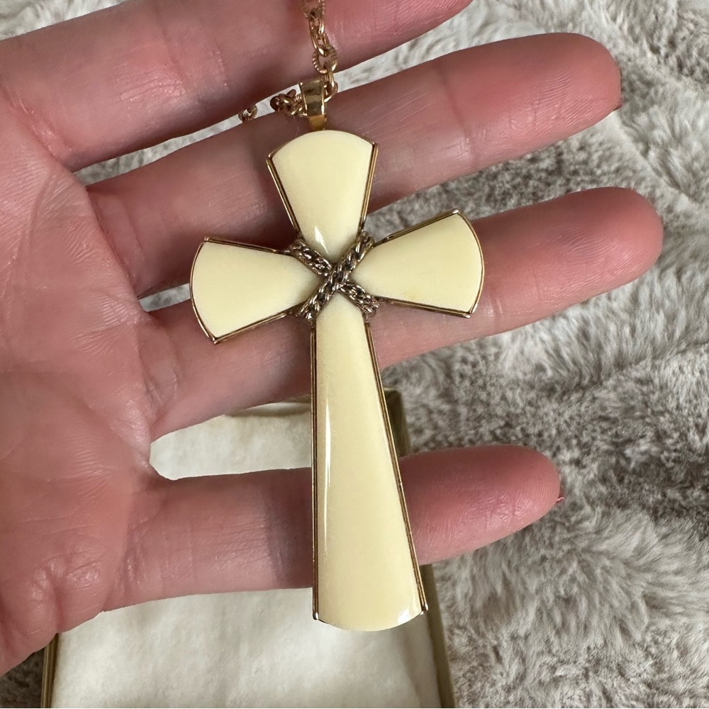 Vintage Avon Cross Necklace, cream with long gold chain.